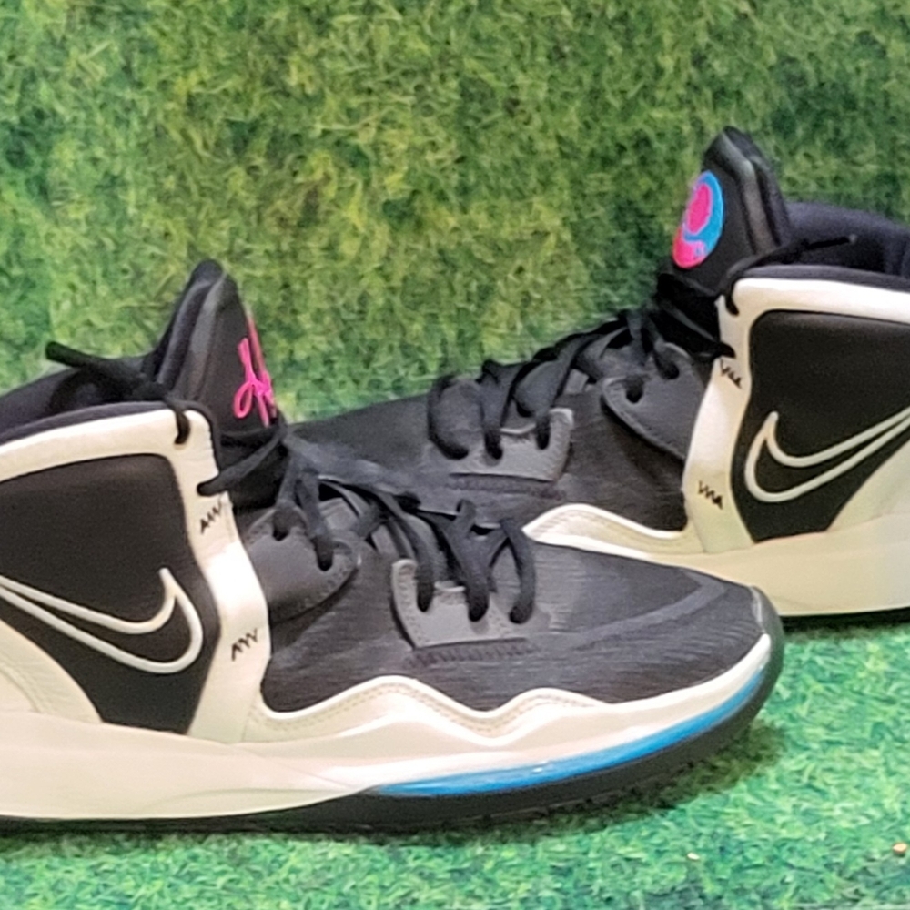Nike Kyrie Infinity Southbeah Sneakers CZ0204-003 Mens Size 9 Black/White. Ships